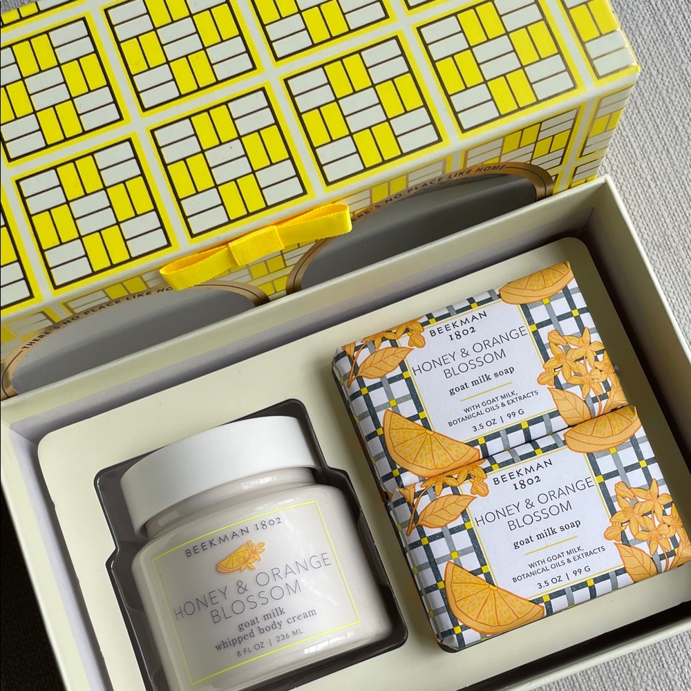 Beekman 1802 Honey & Orange Blossom goat milk gift set